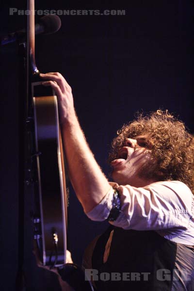 WOLFMOTHER - 2006-11-17 - PARIS - Elysee Montmartre - 